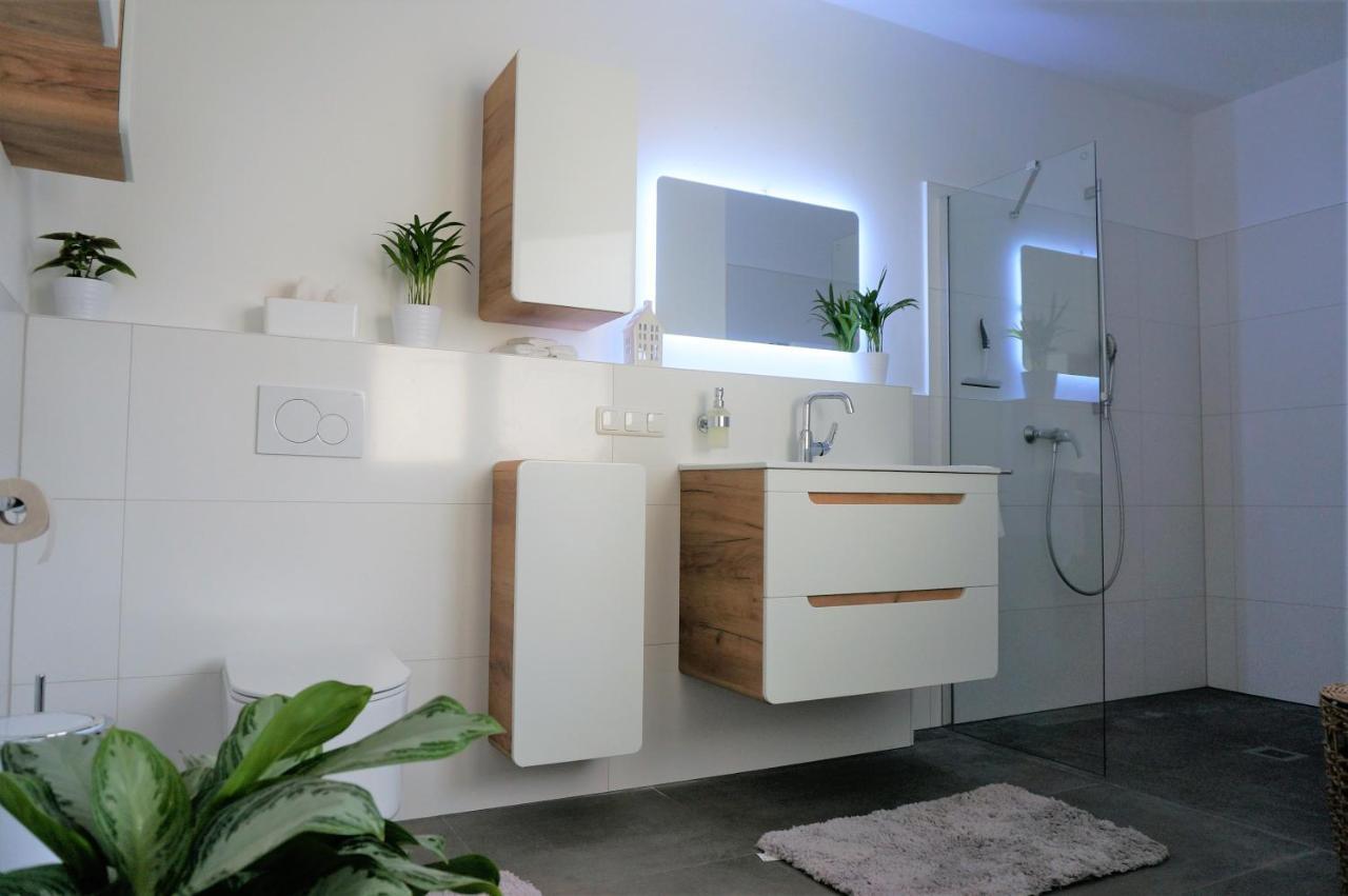 Mein Apartment, Stars Mit Balkon Und Klima Fuer Bis Zu 4 Personen Франкенталь Экстерьер фото