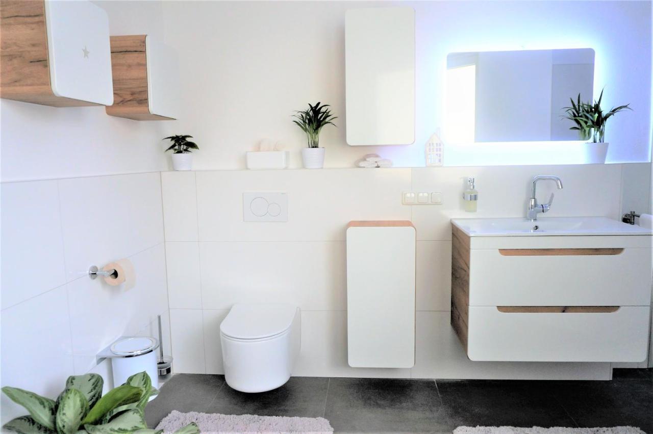 Mein Apartment, Stars Mit Balkon Und Klima Fuer Bis Zu 4 Personen Франкенталь Экстерьер фото