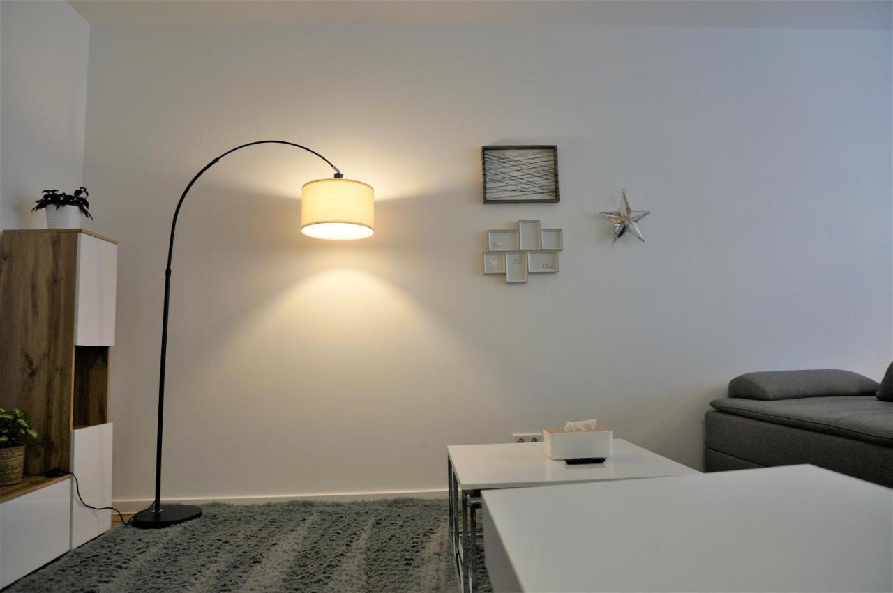 Mein Apartment, Stars Mit Balkon Und Klima Fuer Bis Zu 4 Personen Франкенталь Экстерьер фото